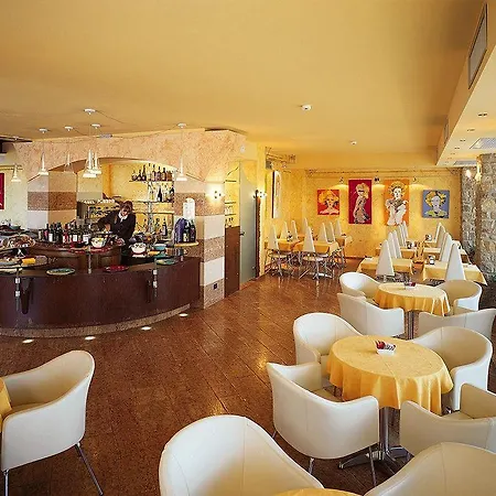 Art & Aeroporto Hotell 4*