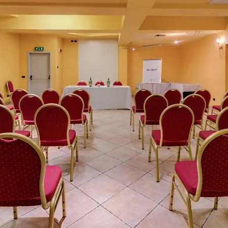 Art & Aeroporto Hotell 4*